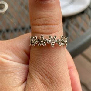 Daisy Flower Ring - Pandora